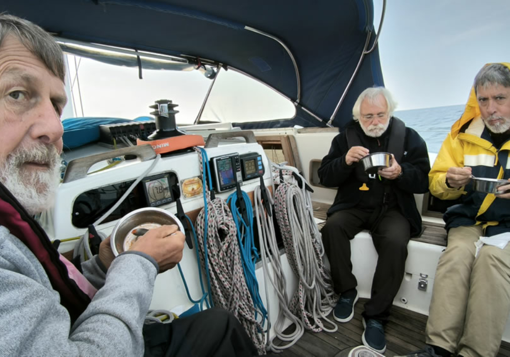 Repas en navigation, ça ne plaisante pas.