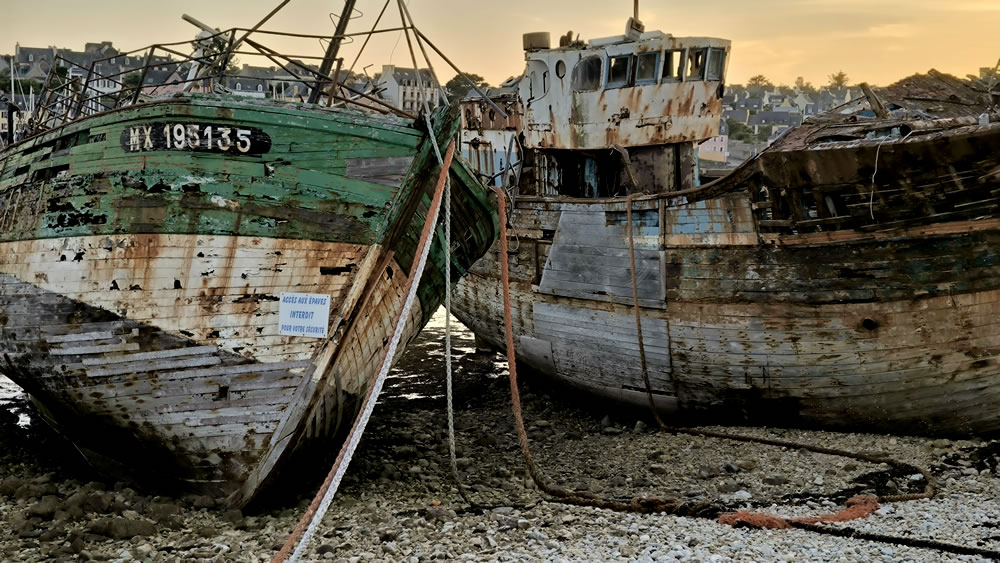 Camaret, le cimetière de bateaux